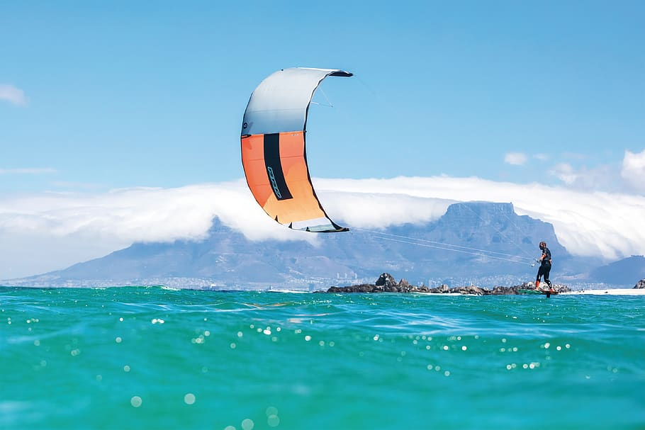 Los Mejores Deportes Acuáticos en Las Palmas de Gran Canaria Kitesurft