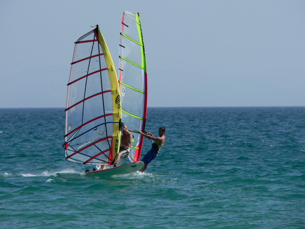 Los Mejores Deportes Acuáticos en Las Palmas de Gran Canaria windsurft