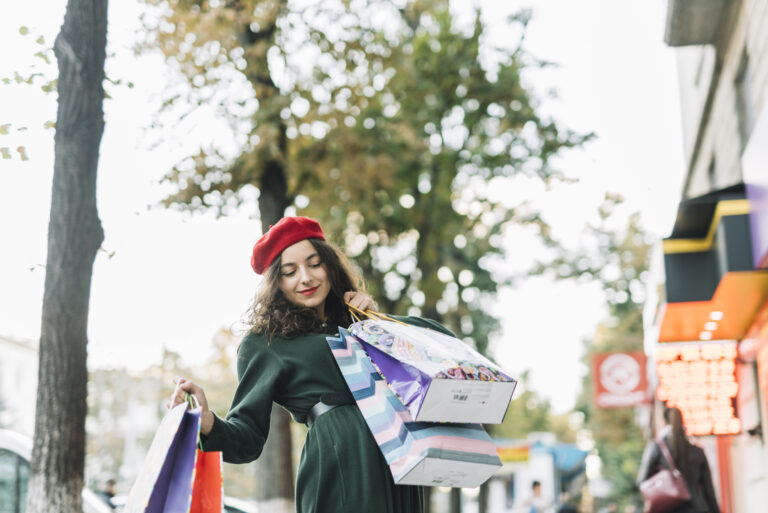 Persona de compras en Madrid